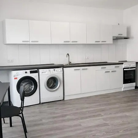 Monteur- Und Ferienunterkunft Apartamento